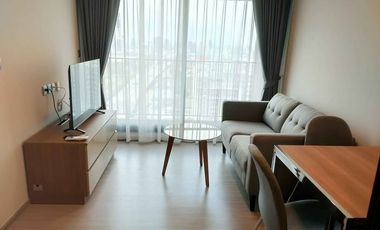 Wohnung zur Miete mit 1 Zimmer in Huai Khwang, Bangkok