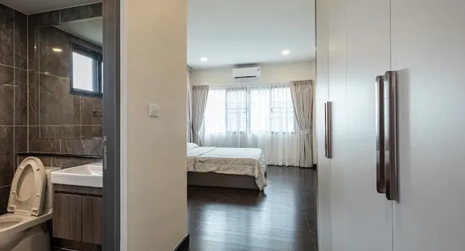 À louer 4 chambres maison à Bang Khen, Bangkok