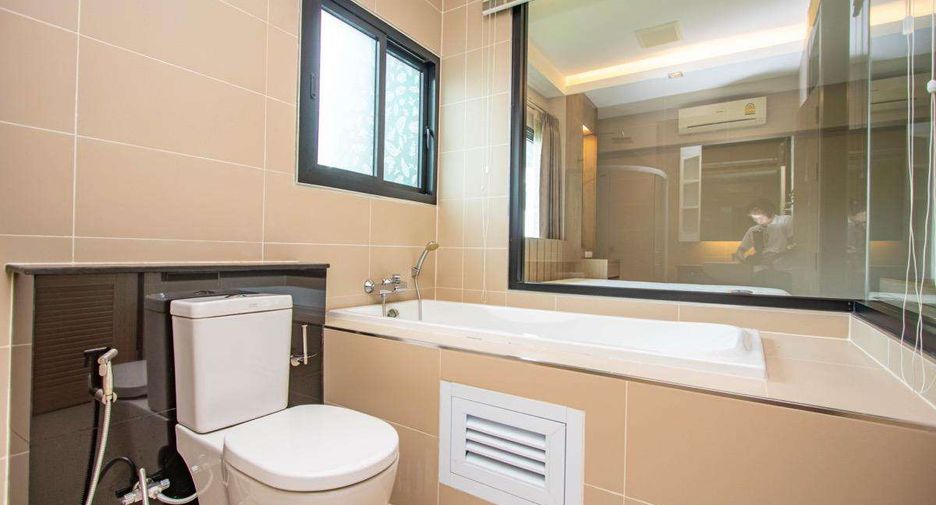 Condo en alquiler de 2 habitaciones en Mueang Chiang Mai, Chiang Mai
