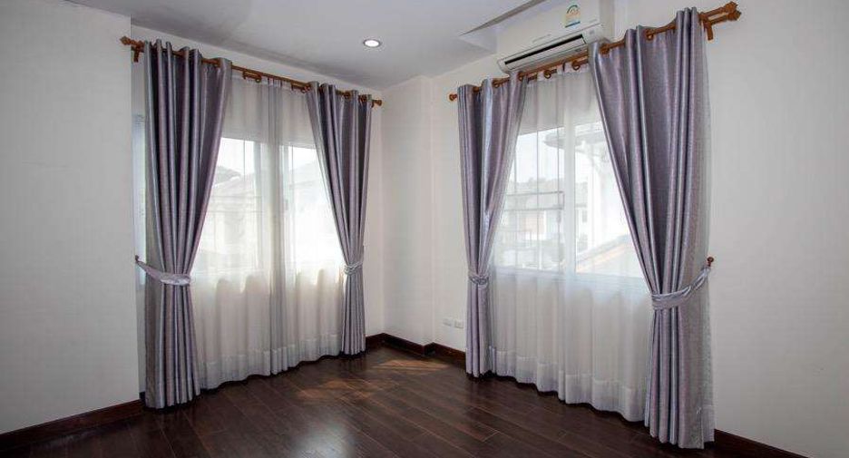 Casa en alquiler de 3 habitaciones en San Kamphaeng, Chiang Mai