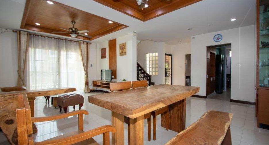 Casa en alquiler de 3 habitaciones en San Kamphaeng, Chiang Mai