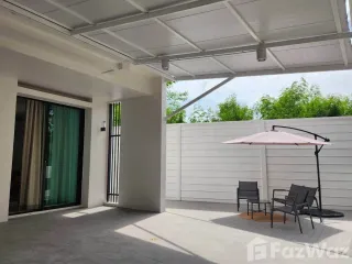 出租 3 卧室 联排别墅 在 Suan Luang, 曼谷