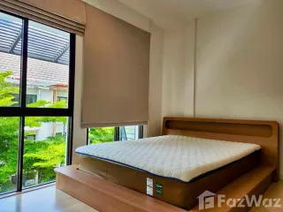 出租 3 卧室 联排别墅 在 Suan Luang, 曼谷