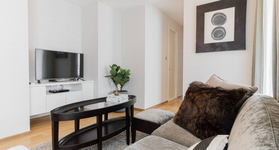 For rent 2 bedrooms condo in Watthana, Bangkok
