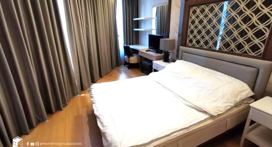 For rent 2 bedrooms condo in Watthana, Bangkok