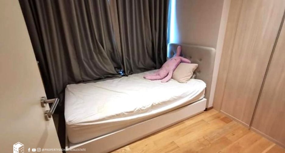 For rent 2 bedrooms condo in Watthana, Bangkok