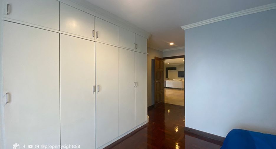 Wohnung zur Miete mit 3 Zimmer in Watthana, Bangkok
