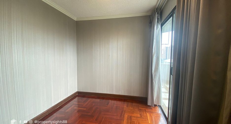 Wohnung zur Miete mit 3 Zimmer in Watthana, Bangkok