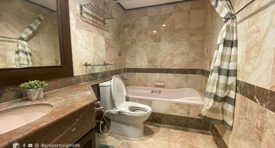 Wohnung zur Miete mit 3 Zimmer in Watthana, Bangkok