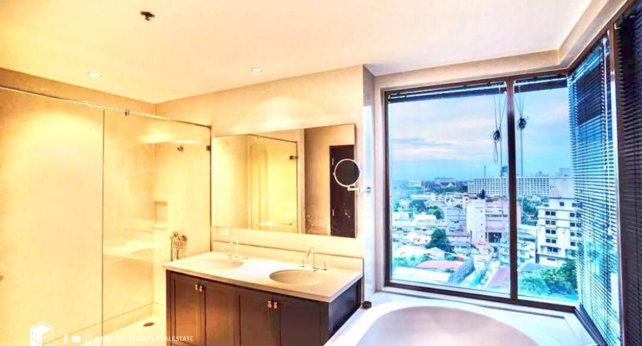Wohnung zur Miete mit 3 Zimmer in Khlong Toei, Bangkok