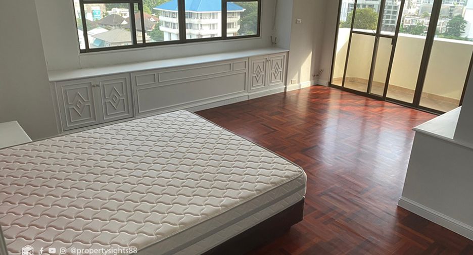 For rent 3 ベッドルーム condo in Watthana, Bangkok