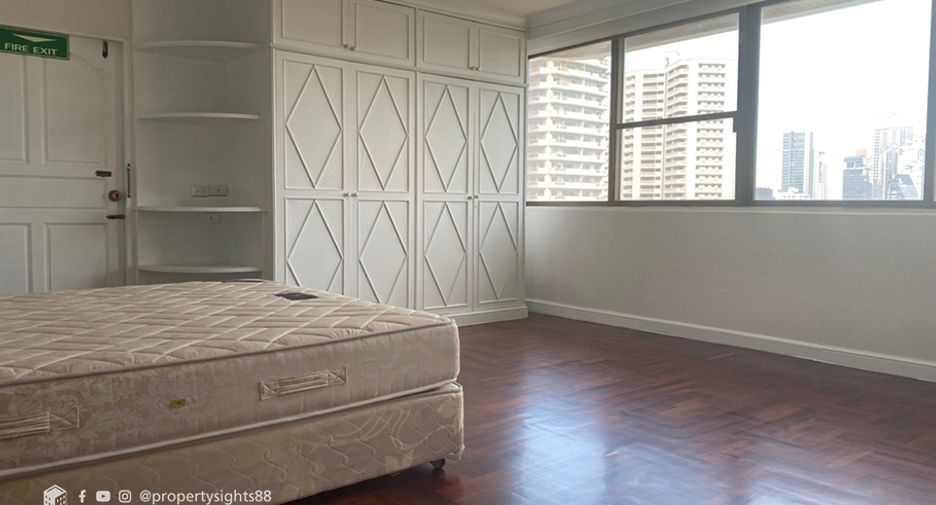 For rent 3 ベッドルーム condo in Watthana, Bangkok