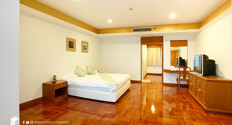 Condo en alquiler de 3 habitaciones en Watthana, Bangkok