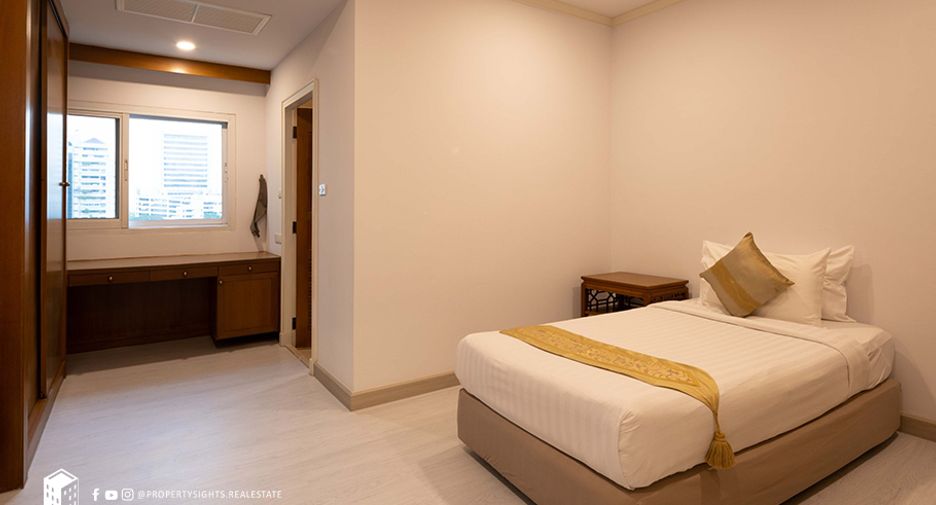 Condo en alquiler de 3 habitaciones en Watthana, Bangkok