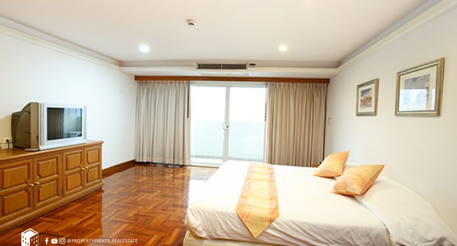 Condo en alquiler de 3 habitaciones en Watthana, Bangkok