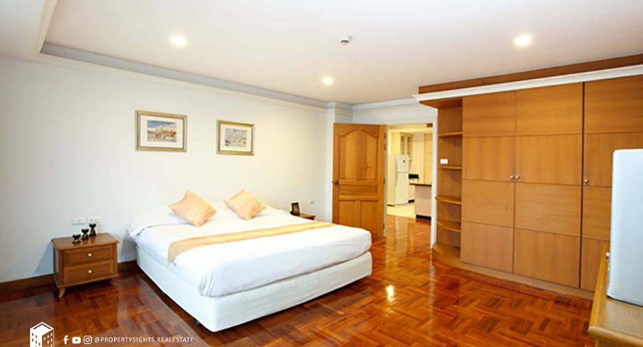 Condo en alquiler de 3 habitaciones en Watthana, Bangkok