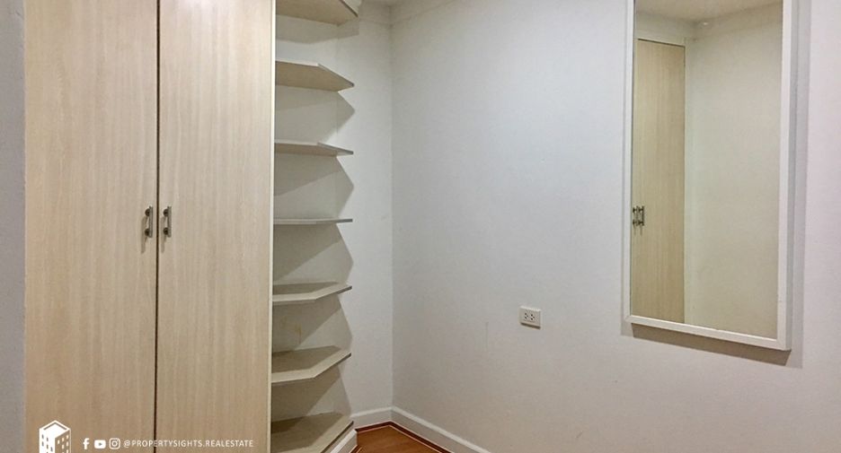 Wohnung zur Miete mit 2 Zimmer in Khlong Toei, Bangkok