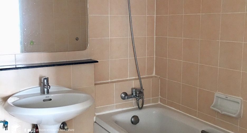 Wohnung zur Miete mit 2 Zimmer in Khlong Toei, Bangkok