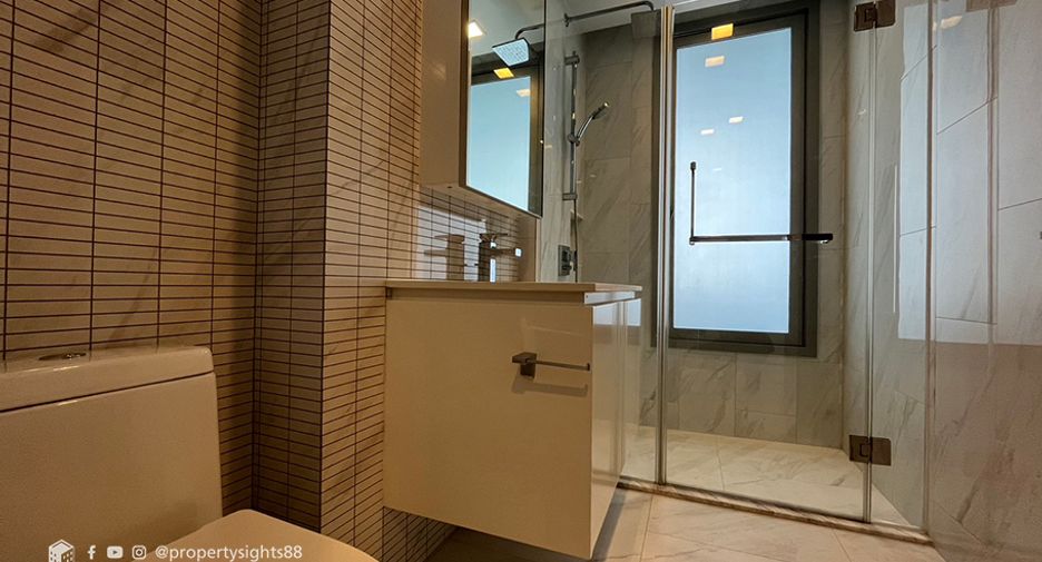 Condo en alquiler de 2 habitaciones en Watthana, Bangkok