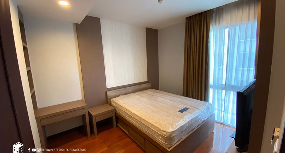 For rent 2 bedrooms condo in Watthana, Bangkok