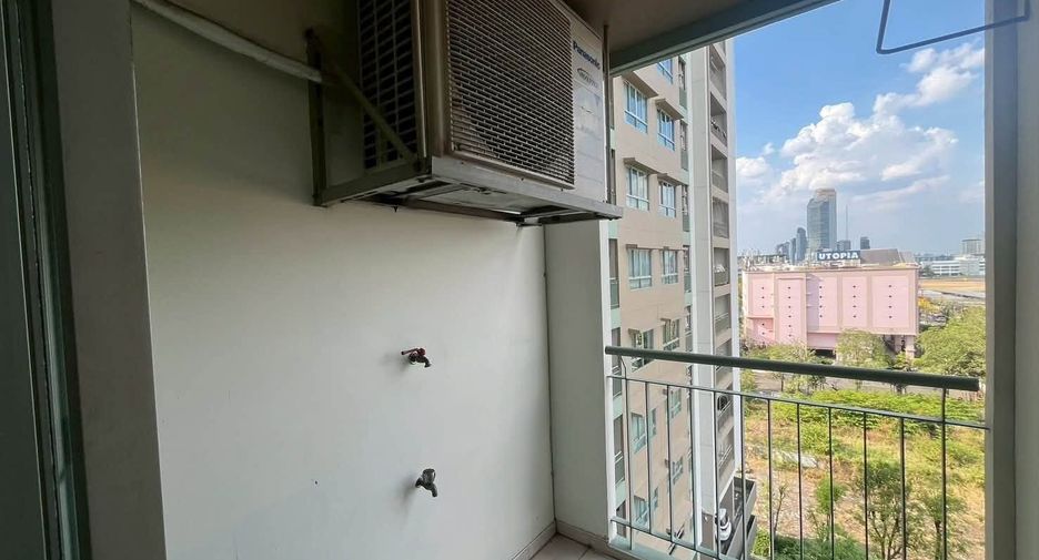 À vendre 2 chambres condo à Huai Khwang, Bangkok