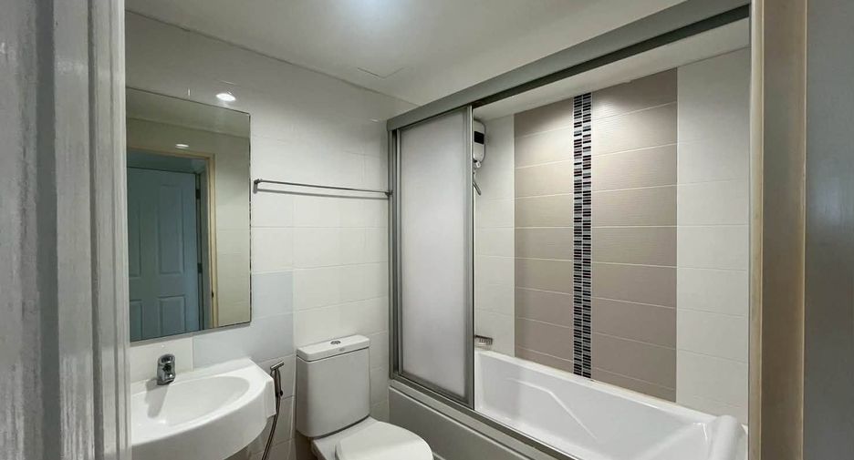 À vendre 2 chambres condo à Huai Khwang, Bangkok