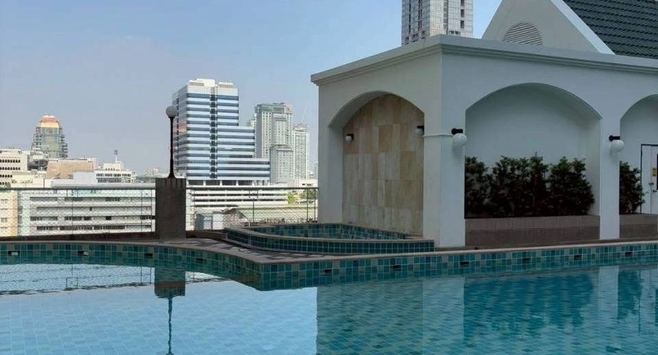 For rent 2 bedrooms condo in Sathon, Bangkok