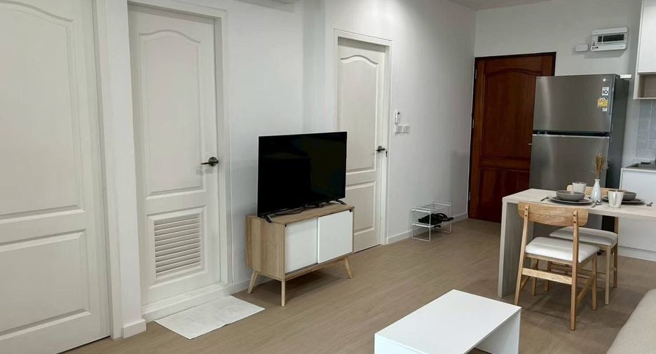 For rent 2 bedrooms condo in Sathon, Bangkok