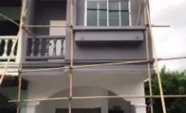 出租 3 卧室 联排别墅 在 Sai Mai, 曼谷