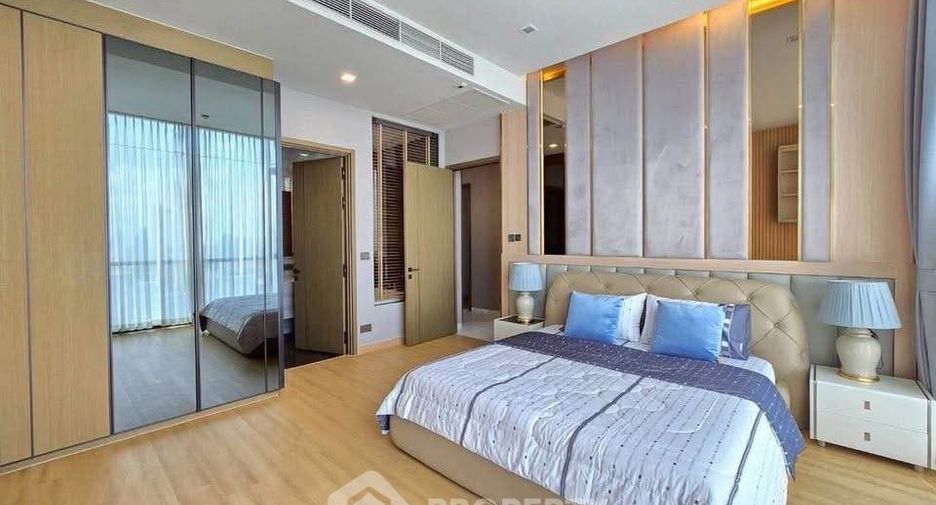 For sale 3 bedrooms condo in Watthana, Bangkok