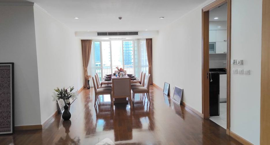 Apartment zur Miete mit 3 Zimmer in Khlong Toei, Bangkok