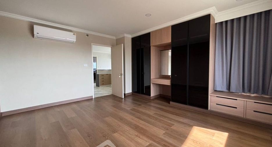 Wohnung zur Miete mit 3 Zimmer in Bang Phlat, Bangkok