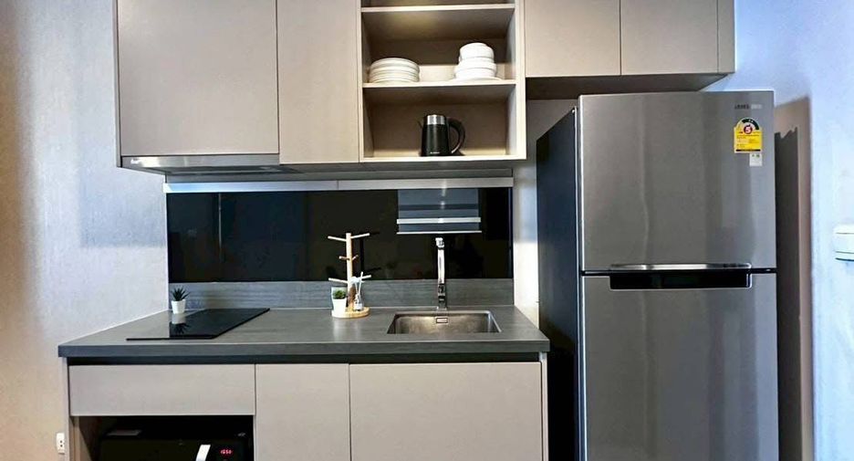 For rent 1 bed condo in Khlong Toei, Bangkok