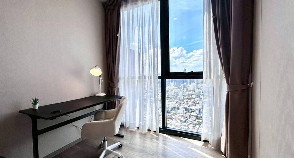 For rent 1 bed condo in Khlong Toei, Bangkok