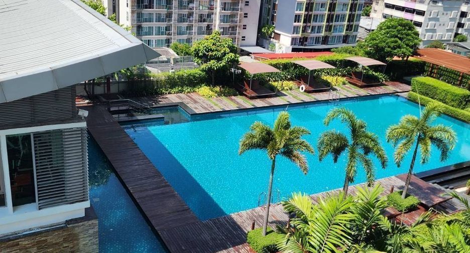 Wohnung zur Miete mit 1 Zimmer in Khlong San, Bangkok