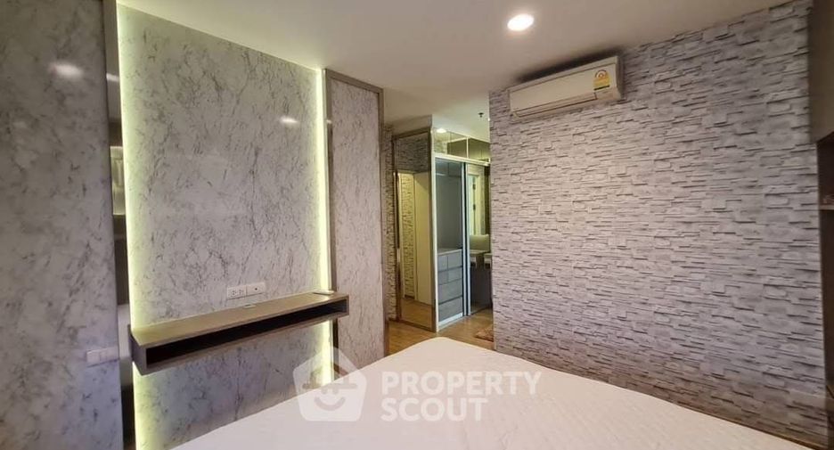 For rent 2 bedrooms condo in Yan Nawa, Bangkok
