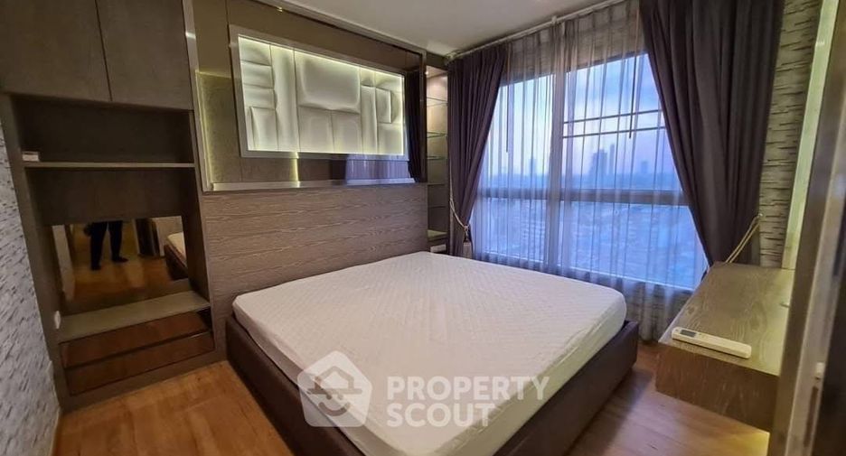 For rent 2 bedrooms condo in Yan Nawa, Bangkok