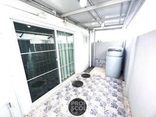 For rent 2 bedrooms townhouse in Prawet, Bangkok