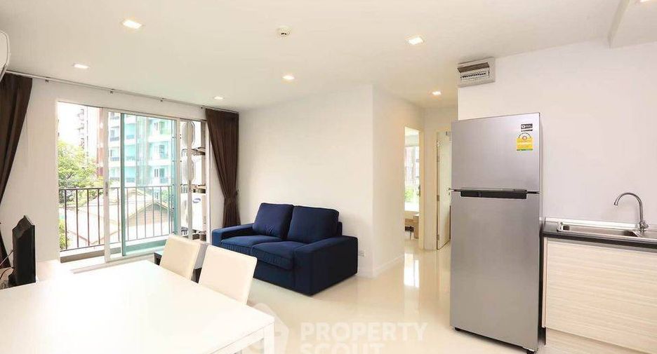 For rent 2 bedrooms condo in Phra Khanong, Bangkok