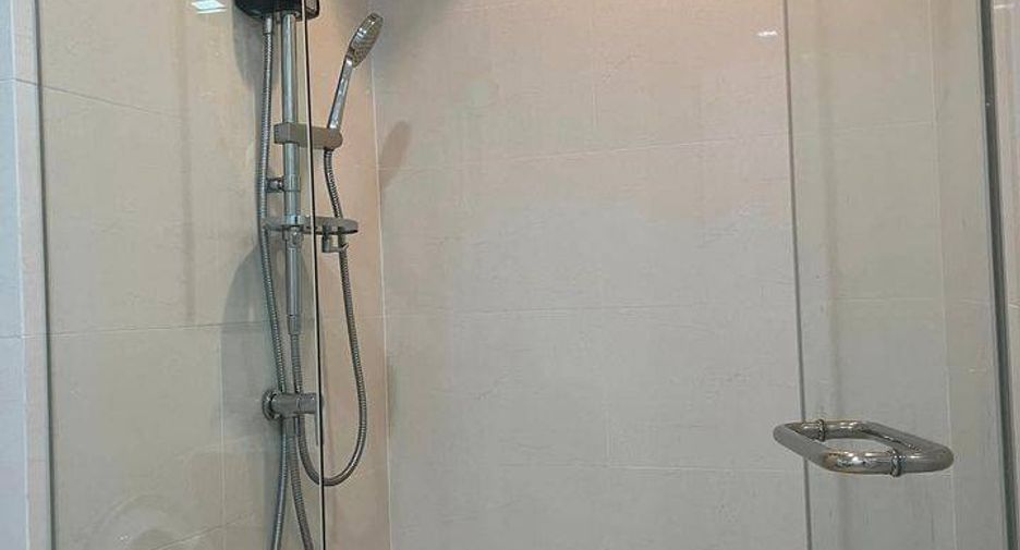 For rent 1 bed condo in Huai Khwang, Bangkok