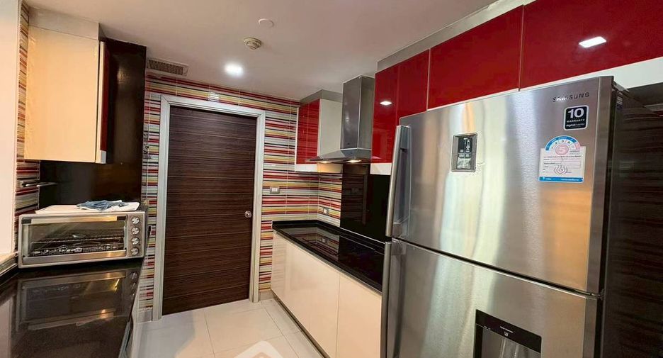 For rent 3 bedrooms condo in Bang Kho Laem, Bangkok