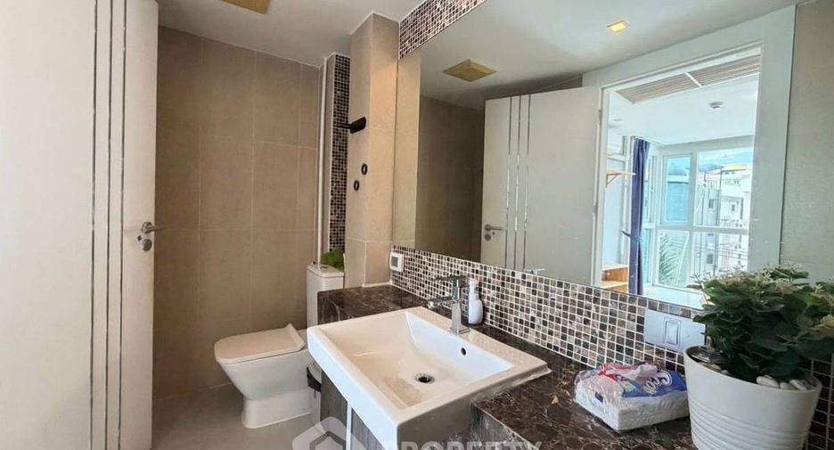For rent 2 bedrooms condo in Bang Lamung, Chonburi