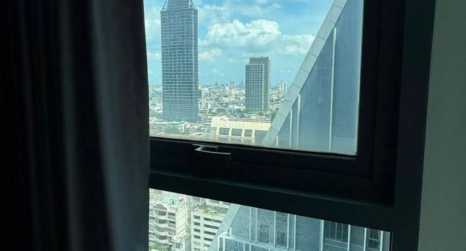 Condo en alquiler de 1 habitaciones en Bang Rak, Bangkok