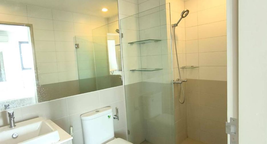 Condo en alquiler de 1 habitaciones en Bang Rak, Bangkok