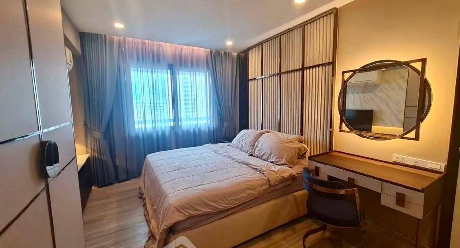 For rent 3 bedrooms condo in Watthana, Bangkok