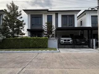 For rent 3 bedrooms townhouse in Sai Mai, Bangkok
