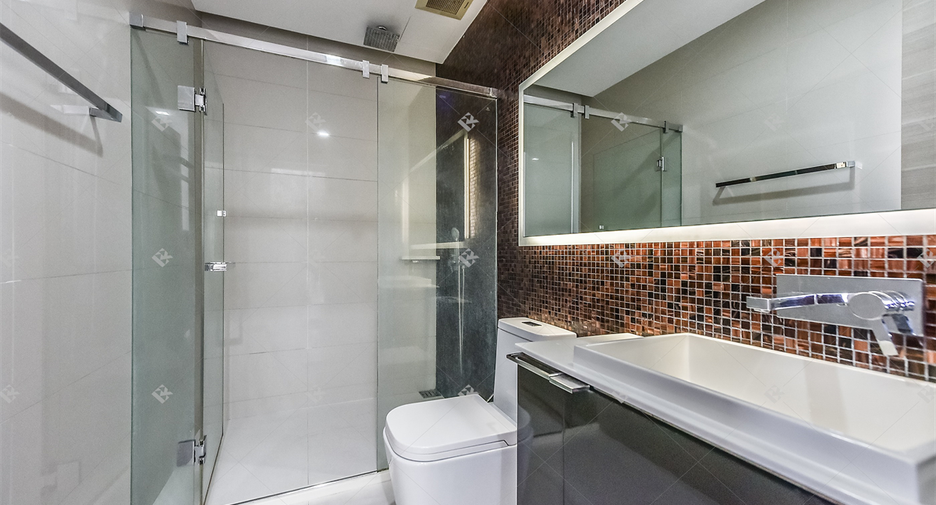 Condo en venta de 2 habitaciones en Sathon, Bangkok
