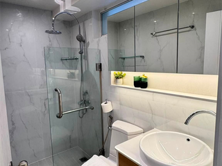 Condo en venta de 2 habitaciones en Yan Nawa, Bangkok