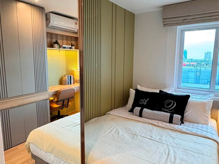 Condo en venta de 2 habitaciones en Yan Nawa, Bangkok
