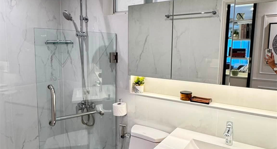 For sale 2 ベッドルーム condo in Yan Nawa, Bangkok